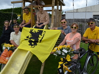 Het N-VA-bestuur met de Vlaamse Leeuw, groepsfoto